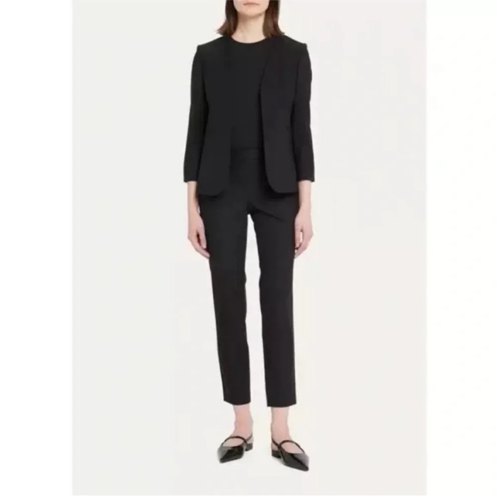 Theory Thaniel Approach Stretch Cropped Black Pull On Pants, size 10 - Picture 2 of 16